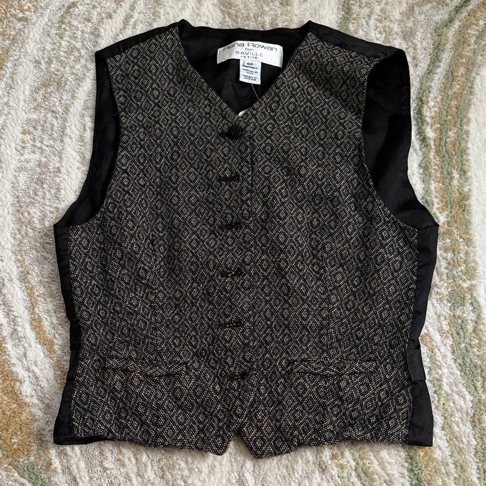 Rena Rowan Black Label with White Size Tag